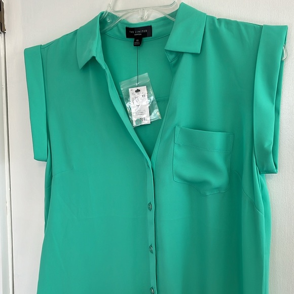The Limited Mint Green Short Sleeve Blouse - Picture 2 of 6